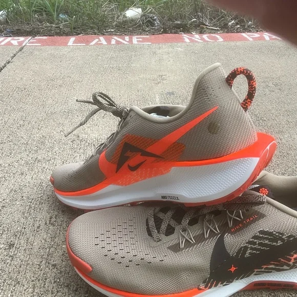 Nike Pegasus trail 5 khaki  and Orange dv3864-201 - Picture 5 of 11